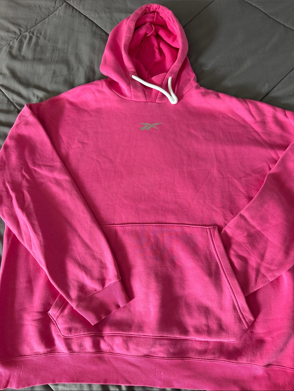 Reebok men hoodie size XL pink
